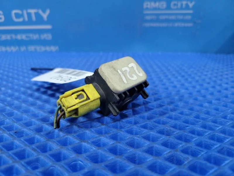 Датчик airbag Mercedes-Benz R-Class 2011 A0038202926 W251 М276958, передний правый