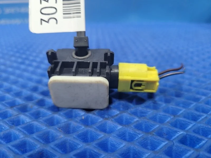 Датчик airbag Mercedes-Benz R-Class 2011 A0038202926 W251 М276958, передний правый