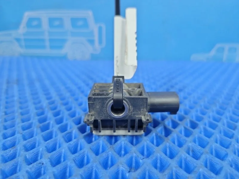 Датчик airbag Mercedes-Benz R-Class 2011 A0038202926 W251 М276958, передний правый