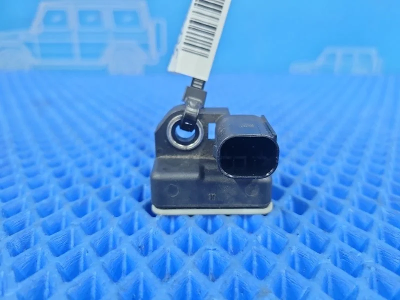 Датчик ускорения Mercedes-Benz Gl-Class 2015 A0009057600 X166 М276821