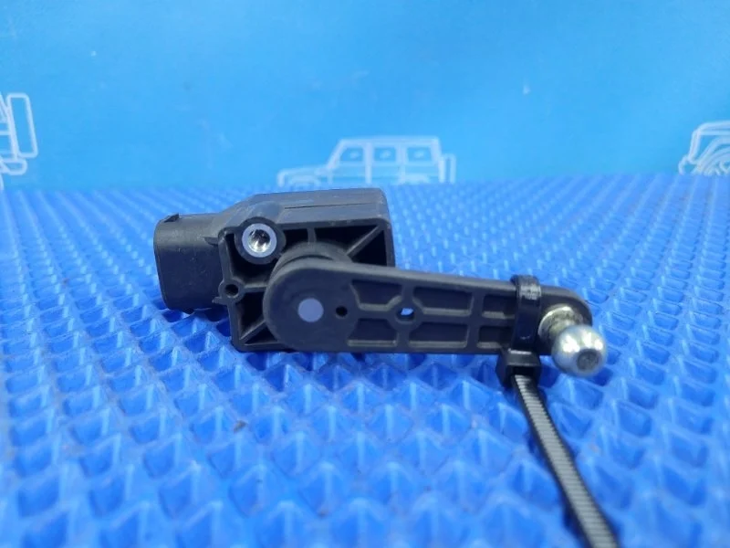 Датчик дорожного просвета Mercedes-Benz E-Class 2006 A0105427717 W211 М272964