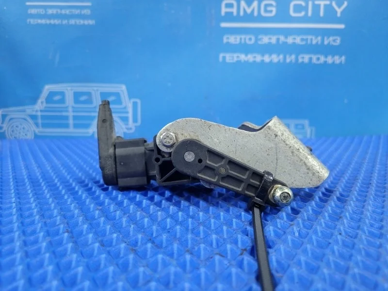 Датчик дорожного просвета Mercedes-Benz S-Class 2008 A0105427717 W221 M272