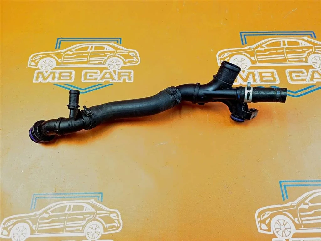 Патрубок ОЖ Mercedes-Benz