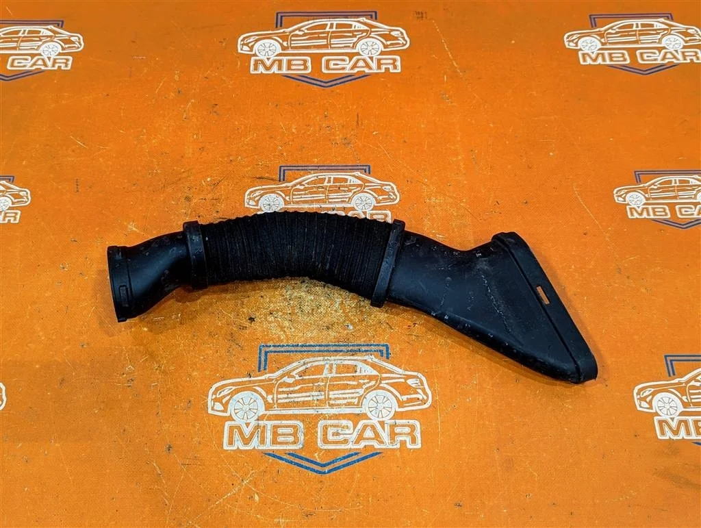 Патрубок воздушный Mercedes-Benz