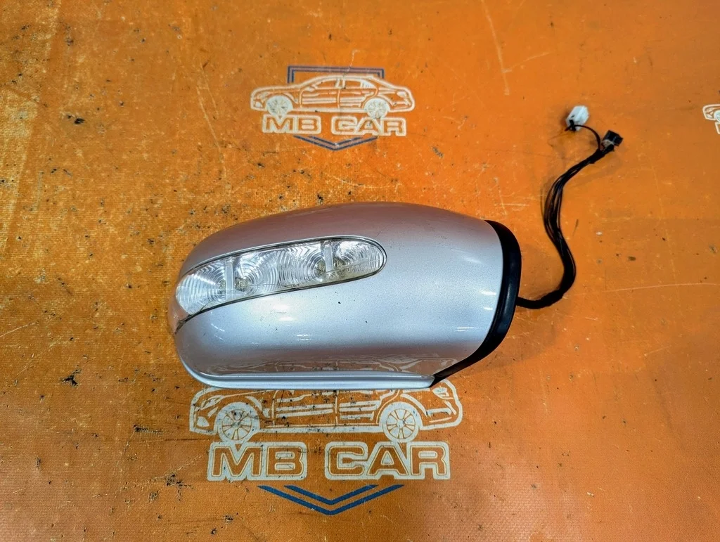 Зеркало левое Mercedes-Benz