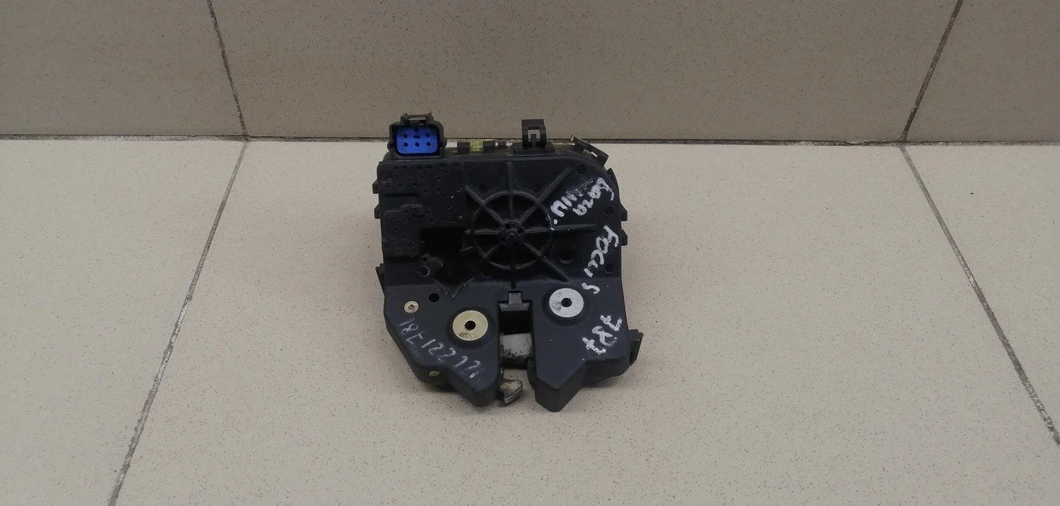 Замок багажника Focus I 1998-2004