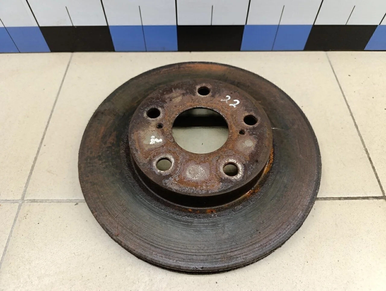 Диск тормозной передний вентилируемый Corolla E15 2006-2013