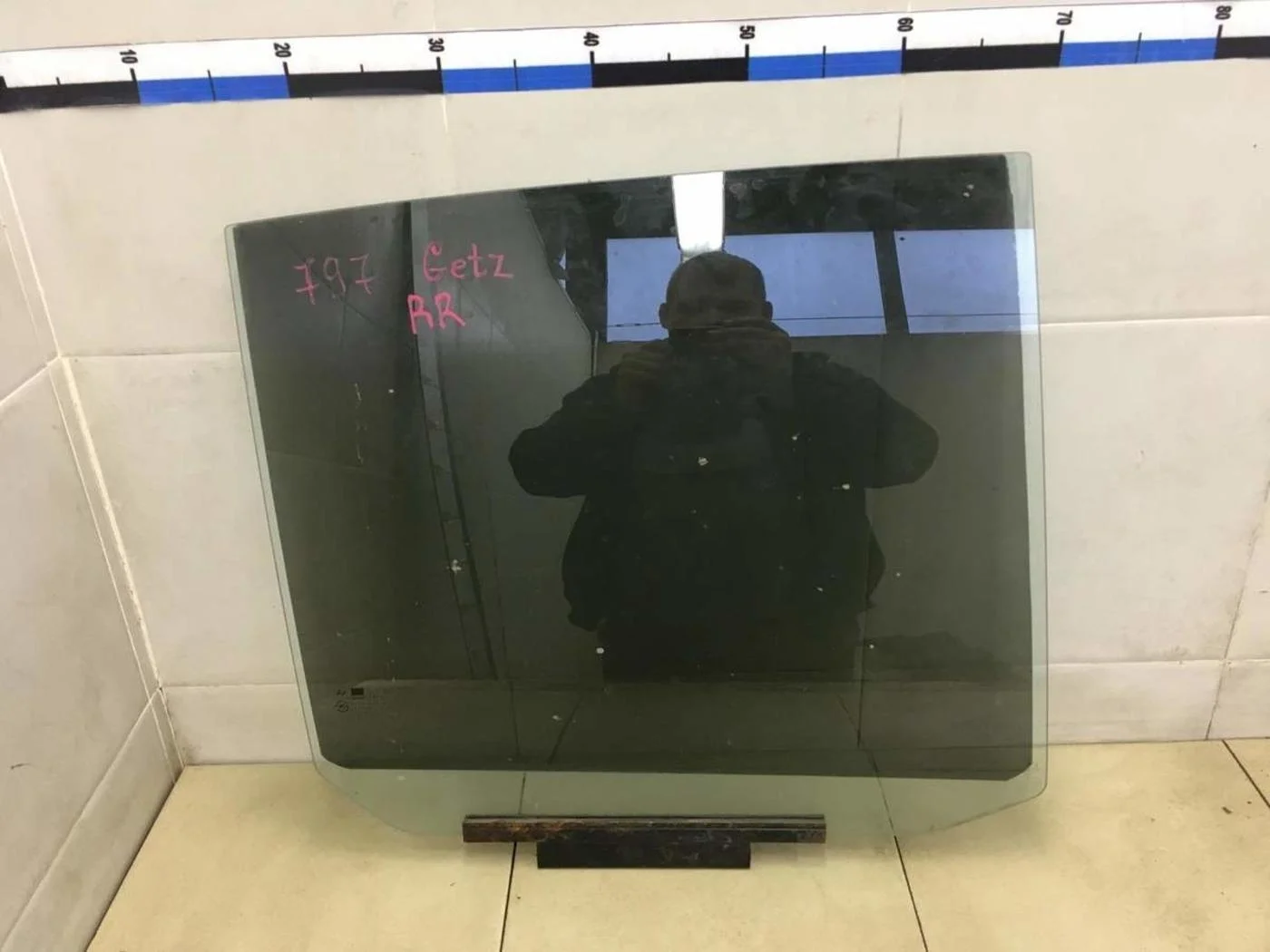 Стекло двери задней правой Getz 2002-2010