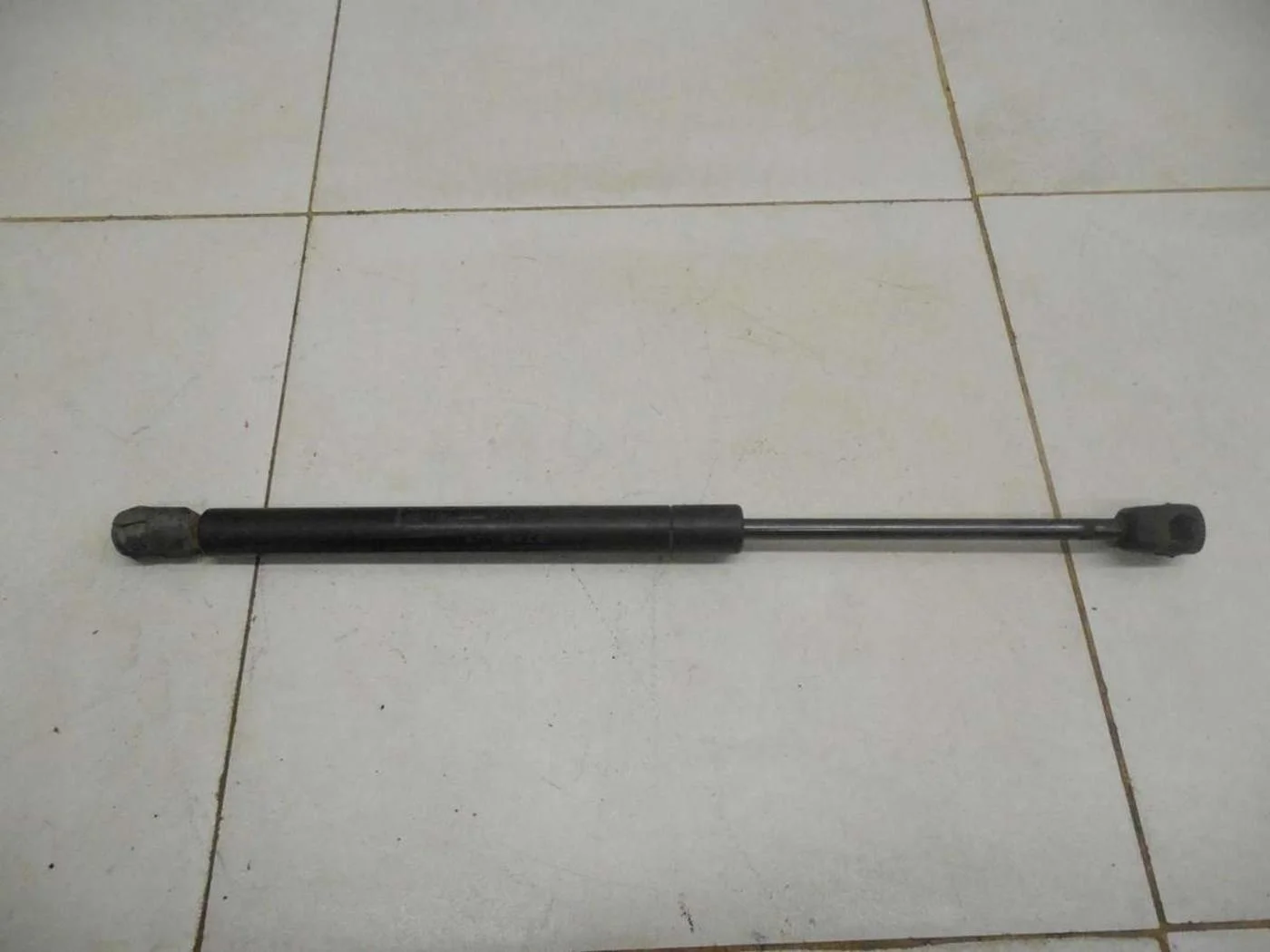 Амортизатор капота FX (S50) 2003-2007