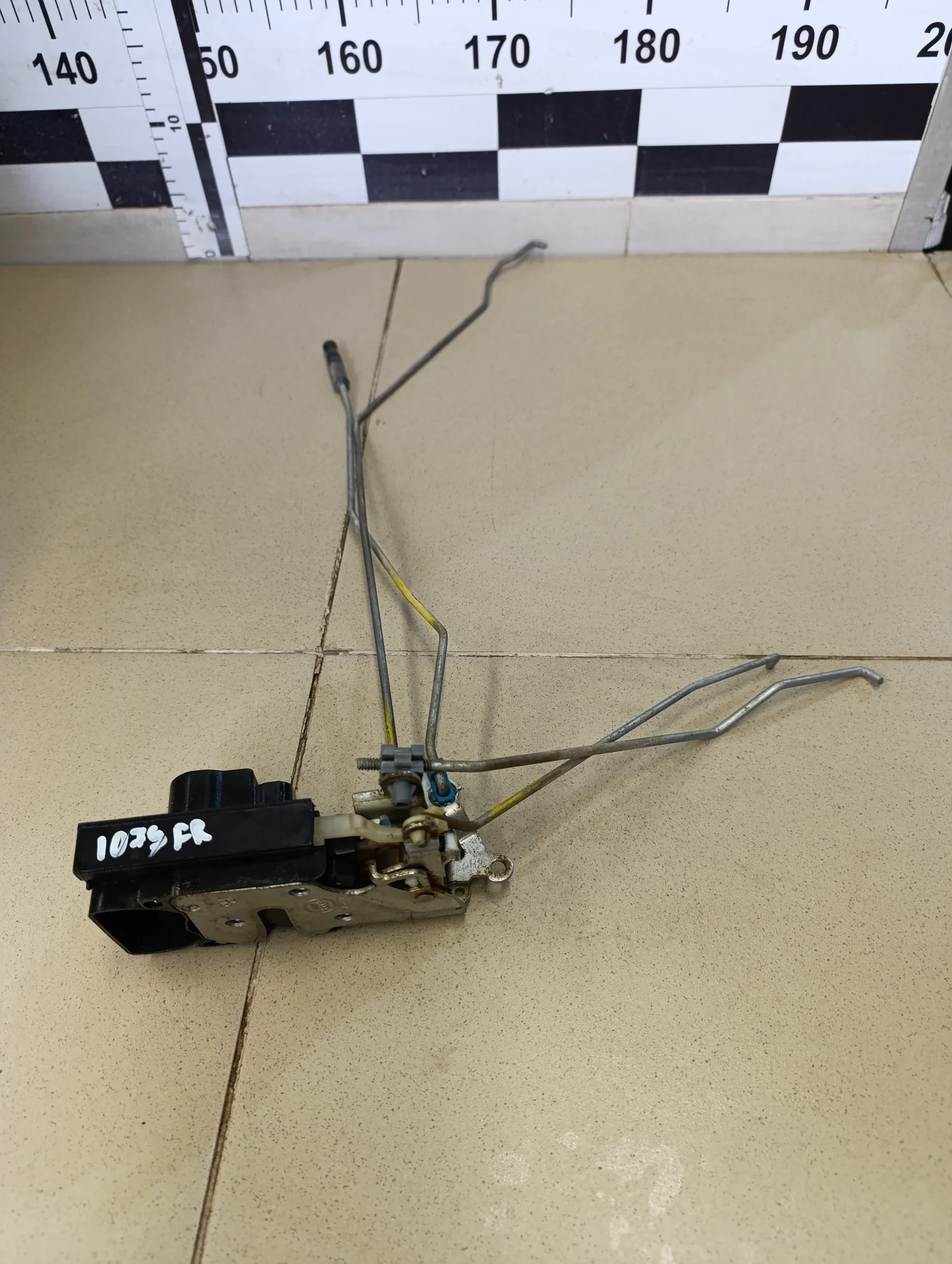 Замок двери передней правой Aveo (T250) 2005-2011