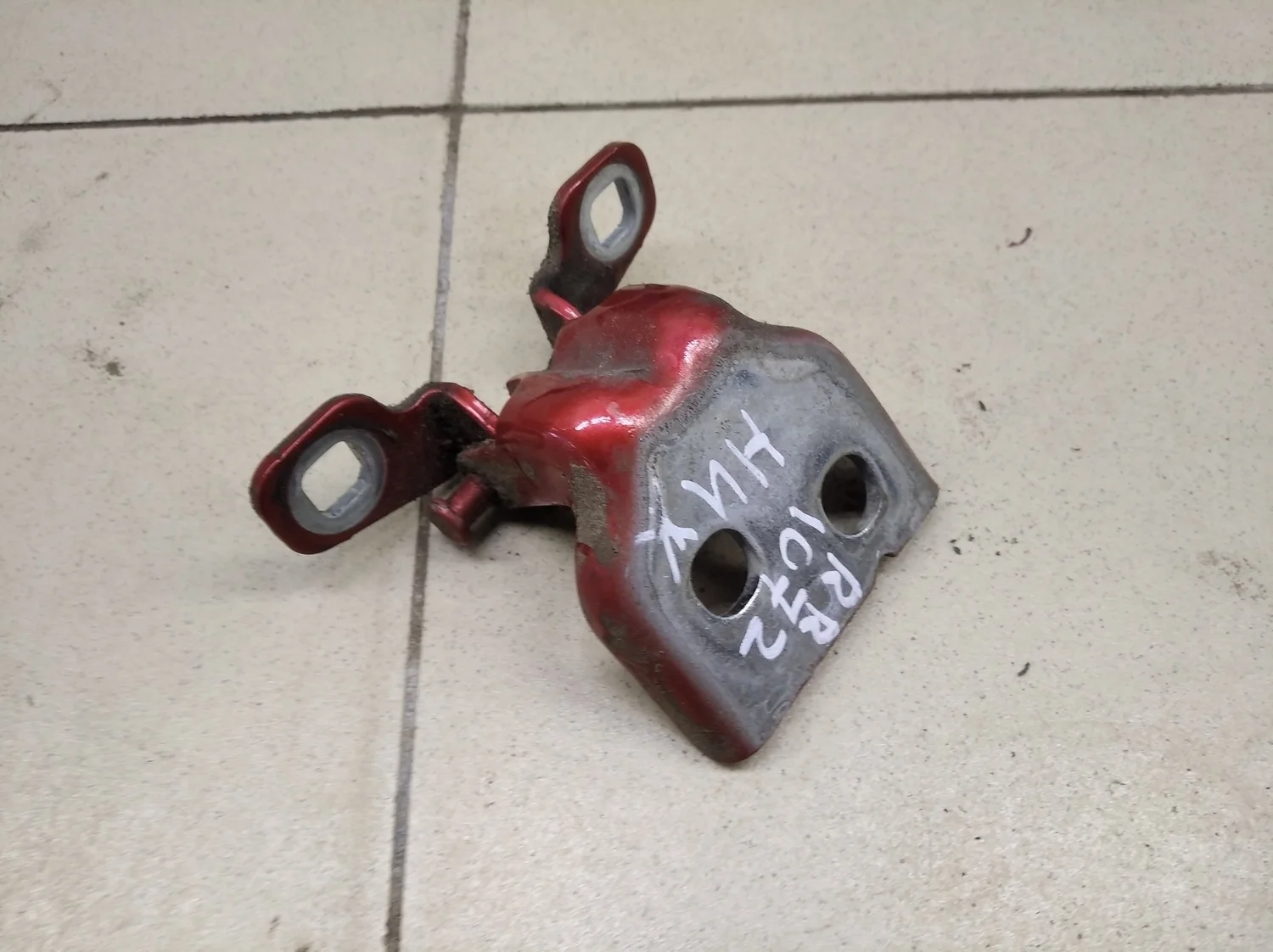 Петля двери задней правой нижняя Duster 2012>