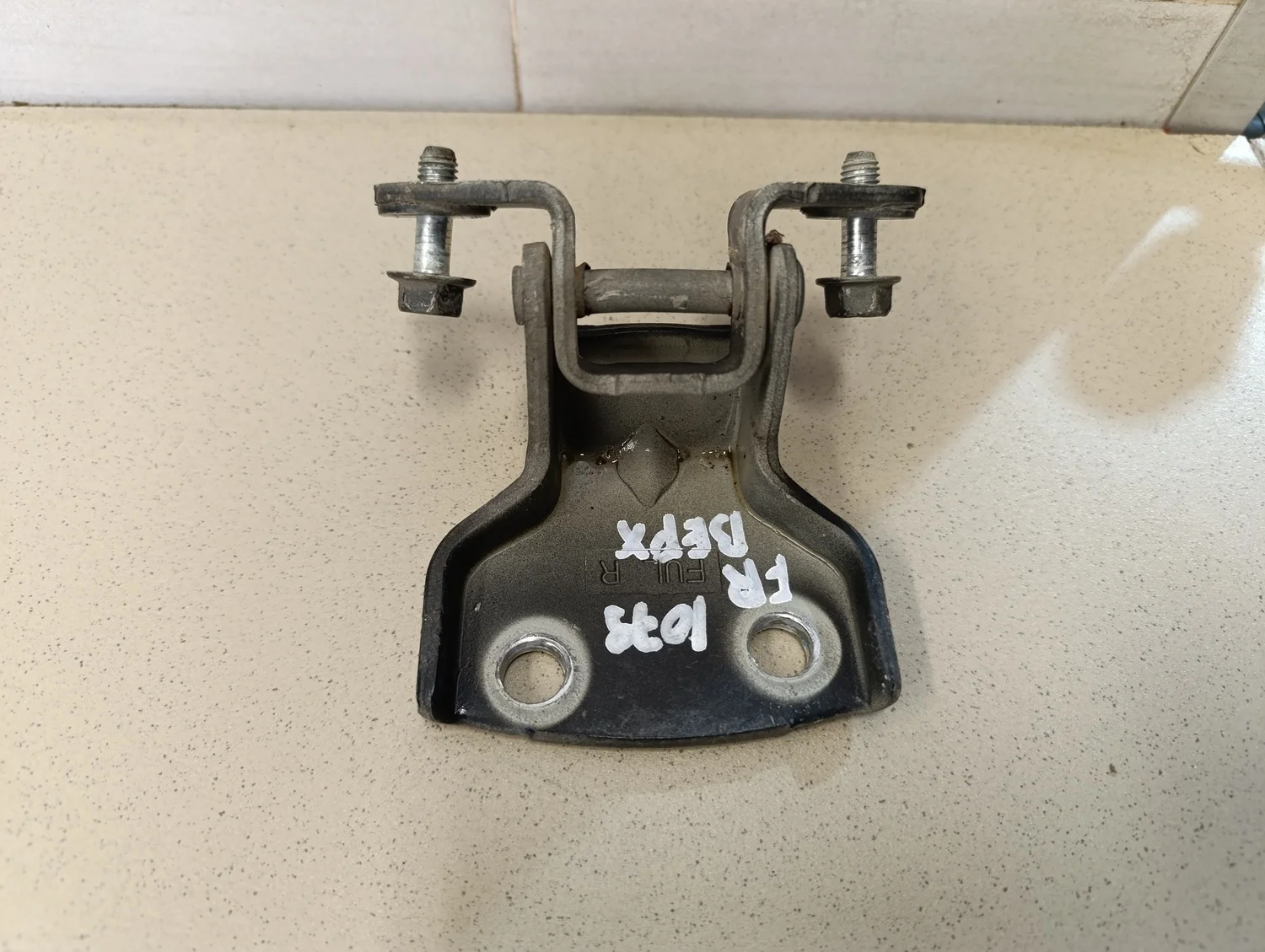 Петля двери передней Aveo (T250) 2005-2011