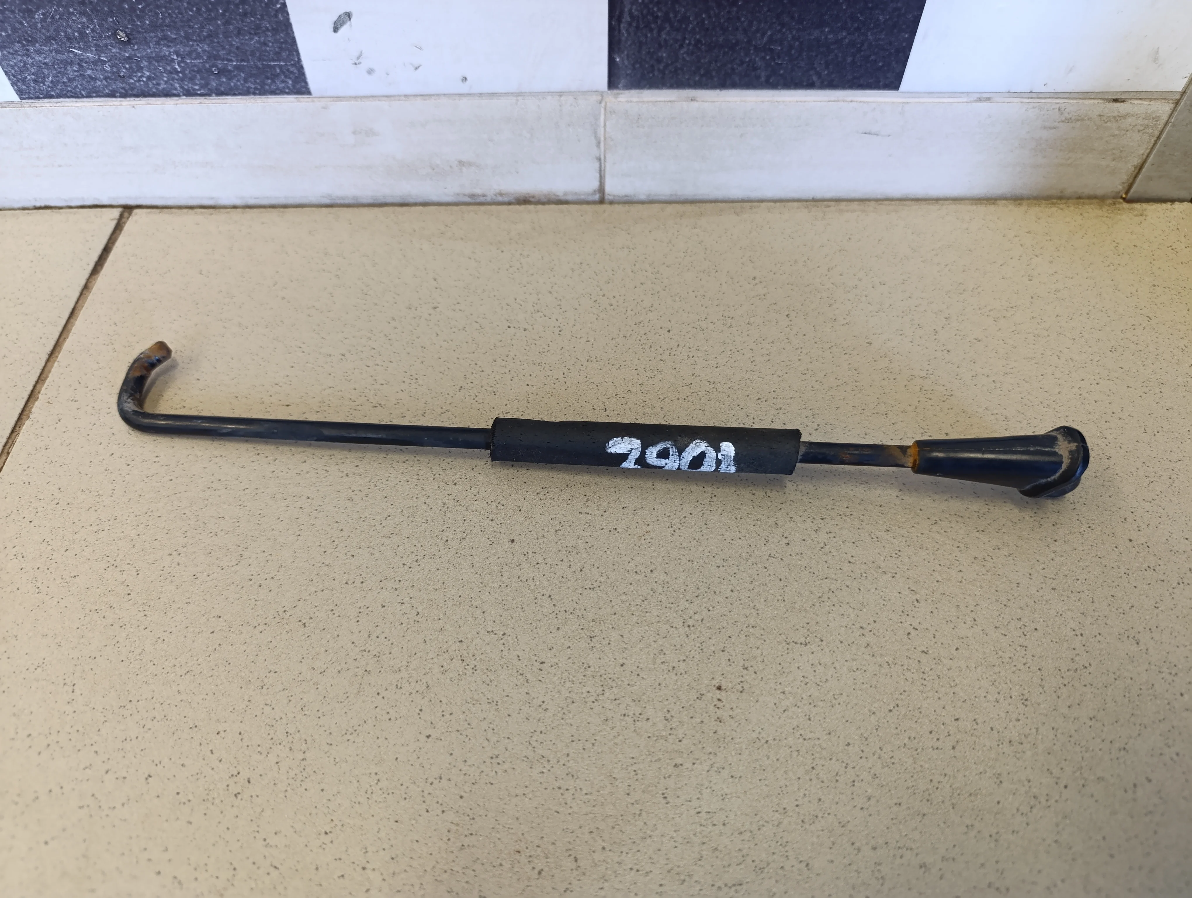 Держатель капота Getz 2002-2010