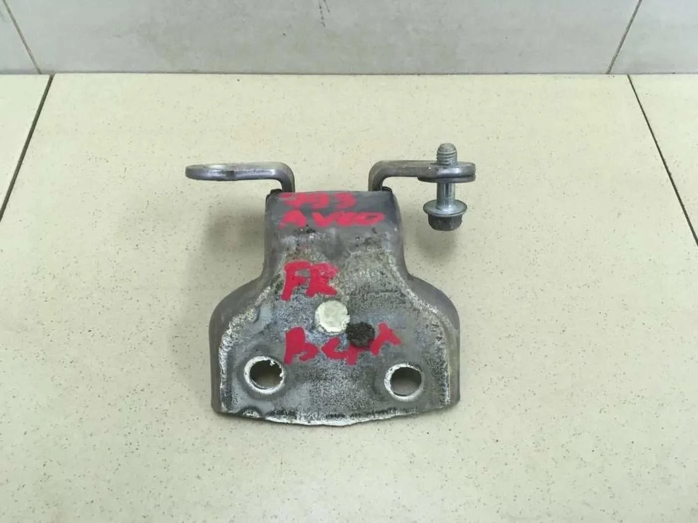 Петля двери передней Aveo (T250) 2005-2011