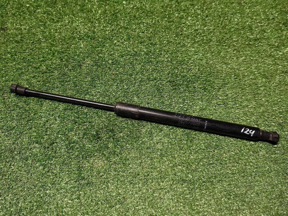 Амортизатор крышки багажника Renault Duster I