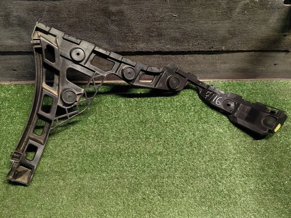 Крепление заднего бампера правое Volkswagen Polo V