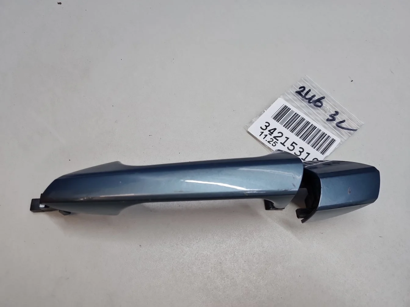 Ручка двери нaружная левая для Mercedes B-klasse W246 2011-2018