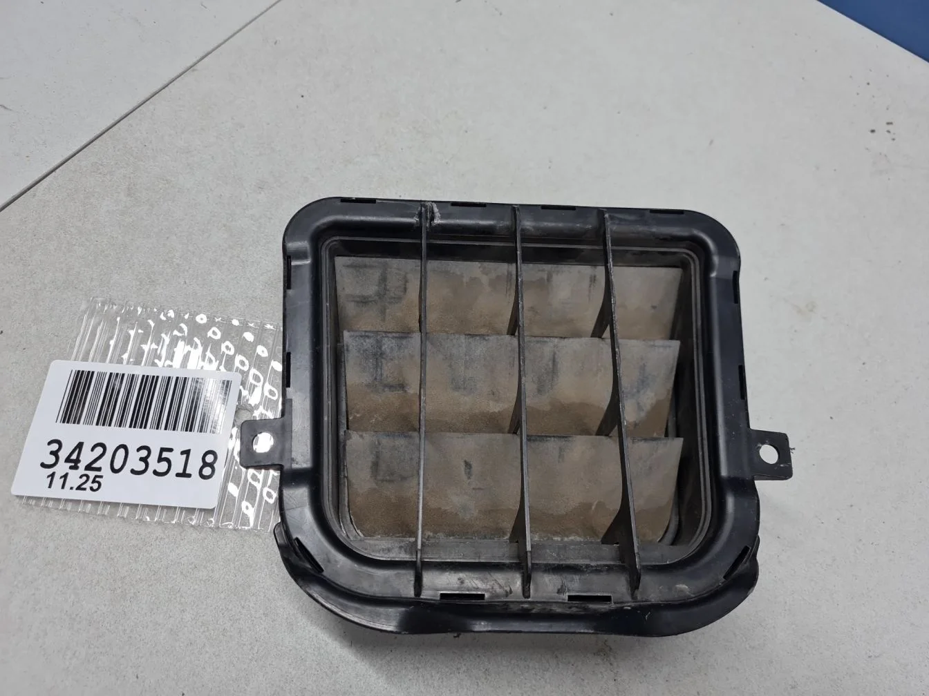 Решетка вентиляции на заднее крыло для Audi Q5 8R 2008-2017