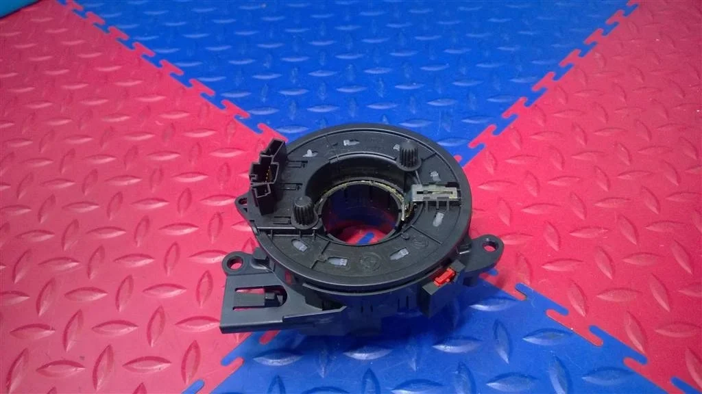 кольцо контактное подрулевое BMW X5 E53  M54B30 231 лс 3.0i