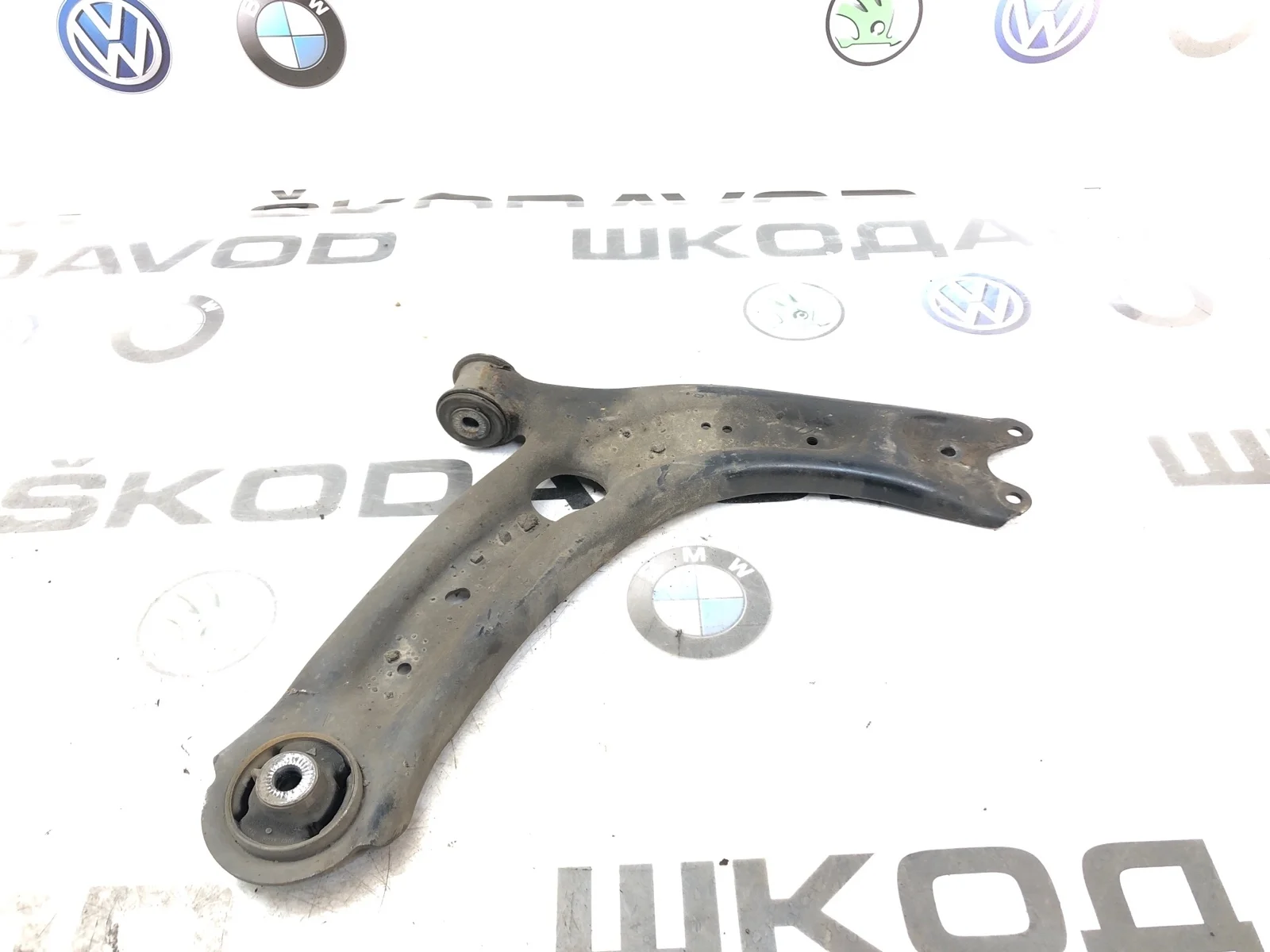 Рычаг подвески Skoda Superb 2016 3Q0407152E 3 (3V) 2.0 CRLB, передний правый