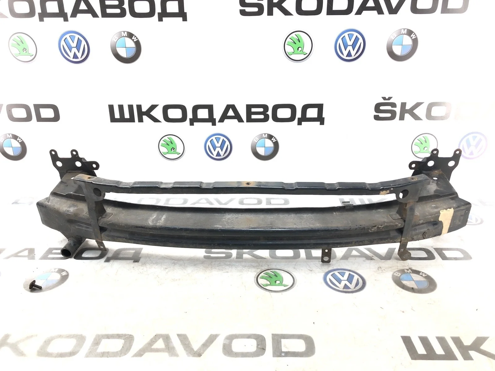 Усилитель бампера Skoda Octavia Scout 2011 1Z0807109C A5 (1Z) 2.0 CFHC, передний