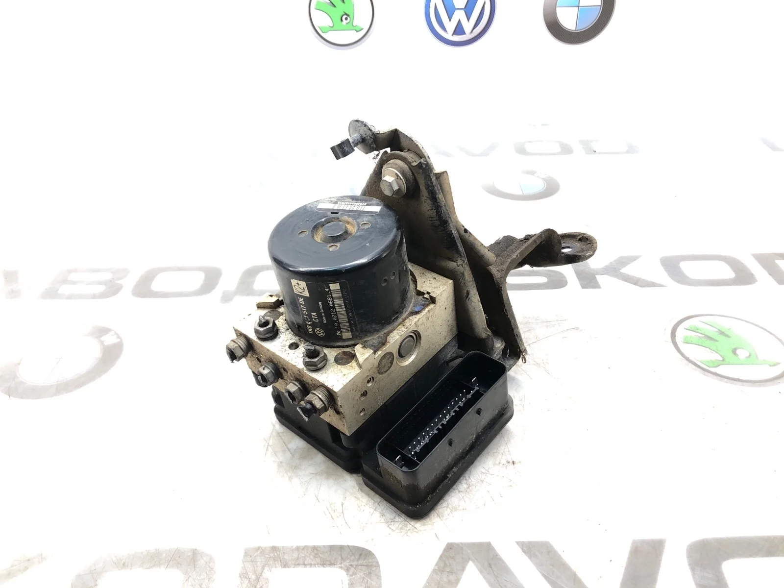 Блок ABS Skoda Octavia Scout 2011 1K0614517DFBEF A5 (1Z) 2.0 CFHC