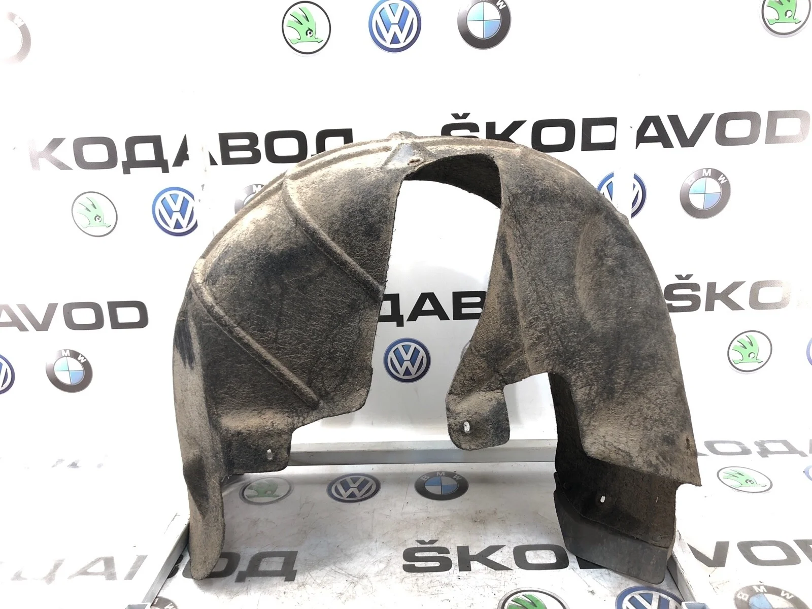 Подкрылок Skoda Octavia Scout 2011 1Z0810969 A5 (1Z) 2.0 CFHC, задний левый