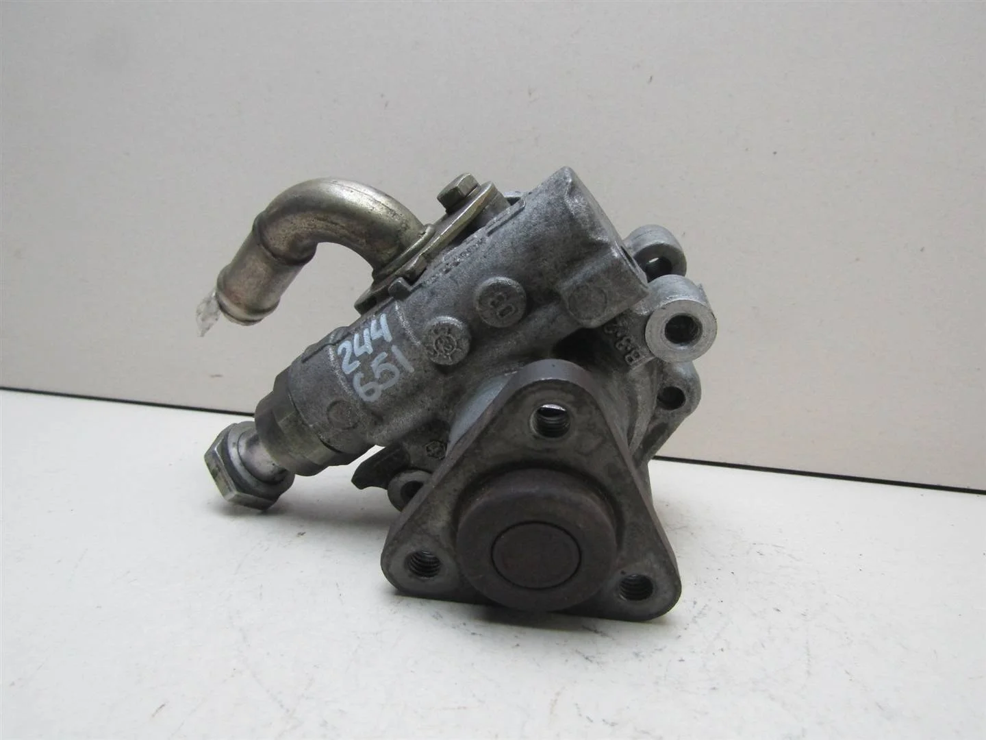 Насос гидроусилителя Audi A4 (B5) 1994-2002  [8D0145156L]  4 ЦИЛИНДРА в Вологде