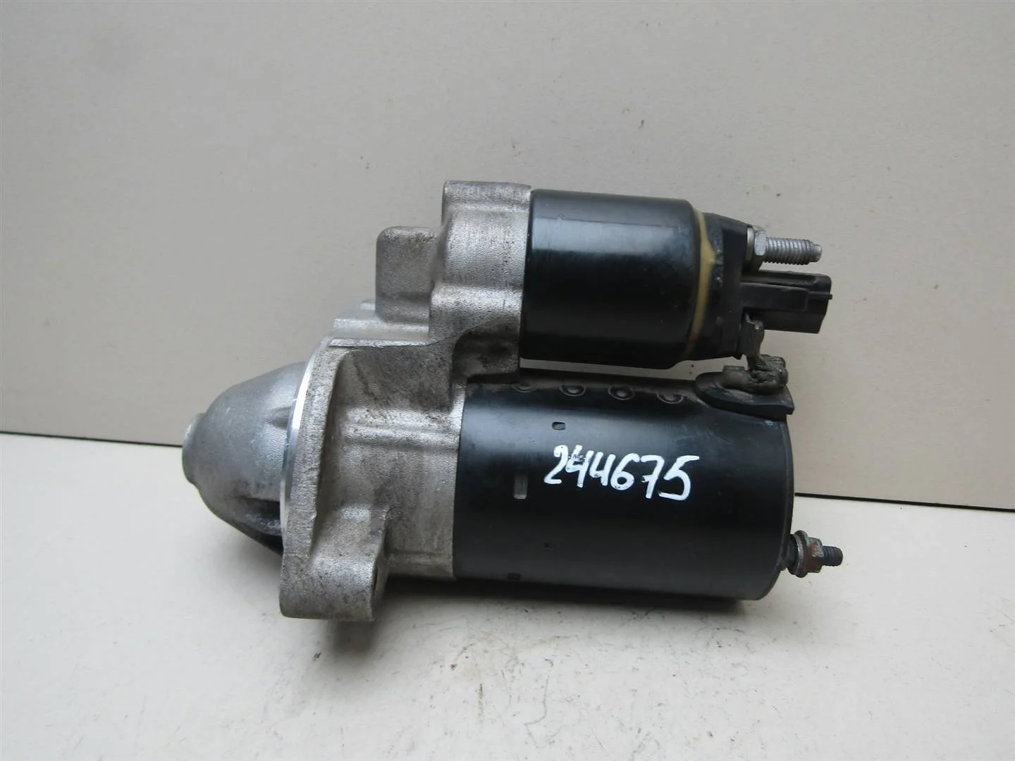 Стартер Audi A4 (B7) 2005-2007  [06B911023A]  1.6-2.0 в Вологде