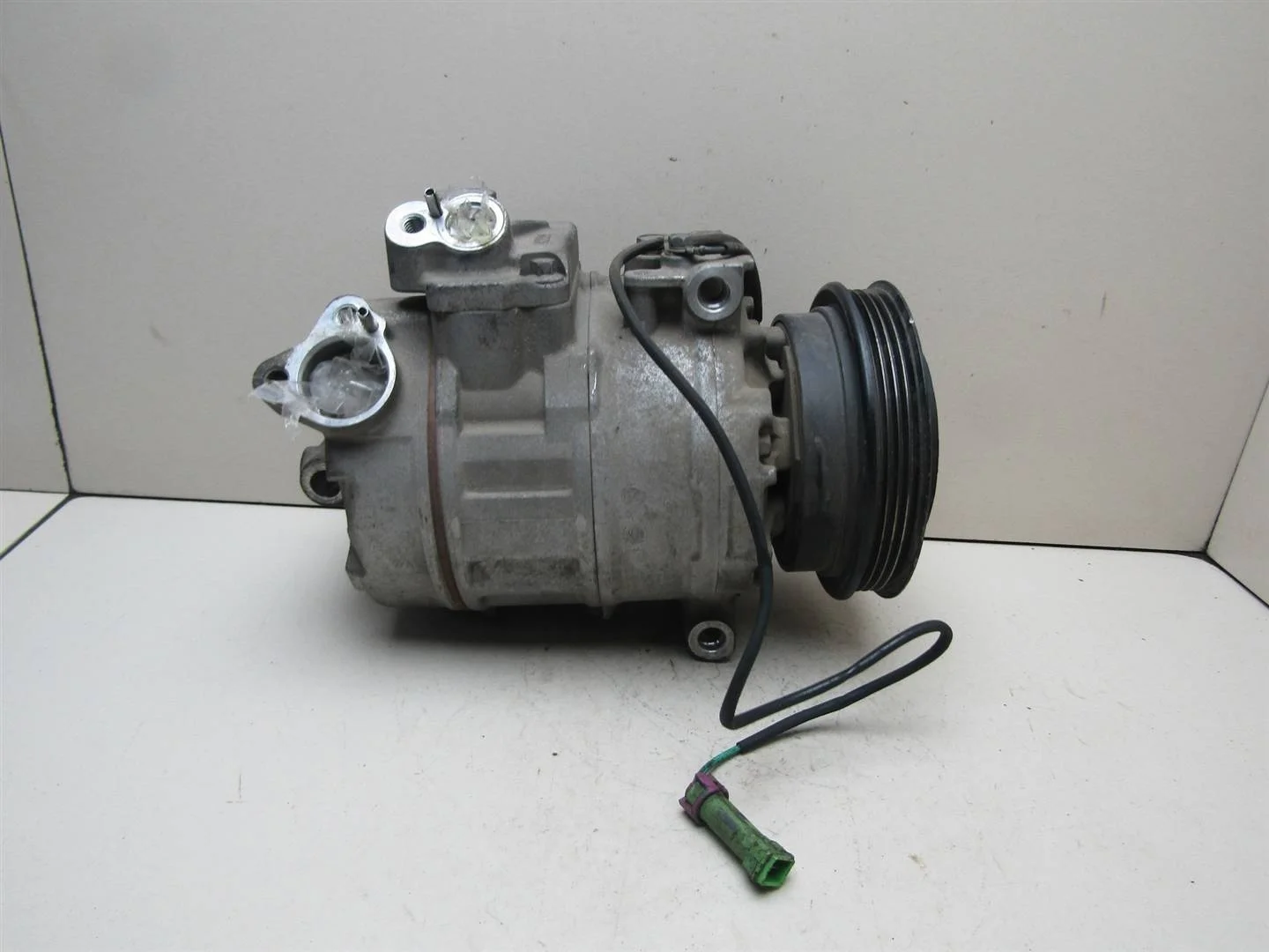 Компрессор системы кондиционирования Audi A4 (B5) 1994-2002  [8D0260808]  1.6 1.8 1.9 в Вологде