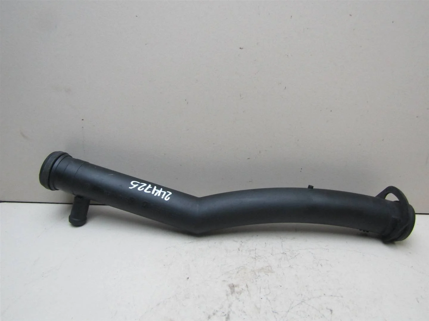 Трубка системы охлаждения VW Polo (Sed RUS) 2011-2020  [03C121065D]  1.6 CFNA,BTS в Вологде