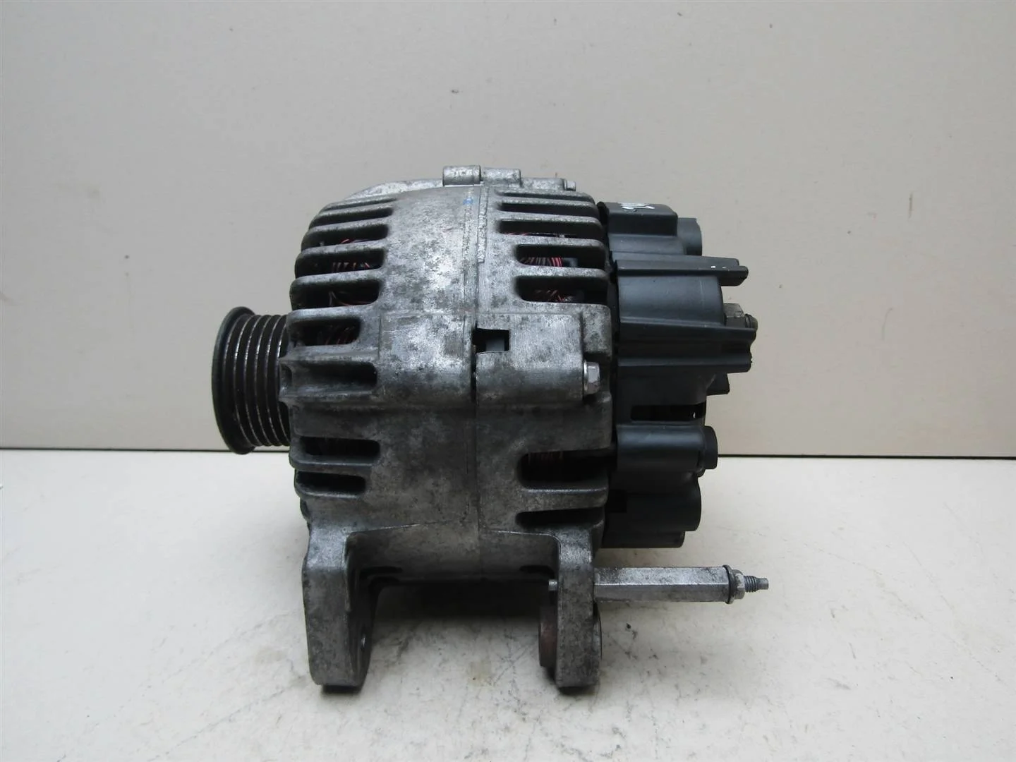 Генератор Skoda Octavia (A5 1Z-) 2004-2013  [03C903023B]  1.6 16V BTS в Вологде