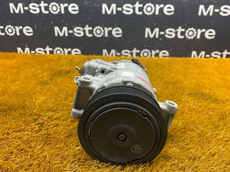 Компрессор кондиционера Audi Q3 2012 1K0820808A 8U CPSA