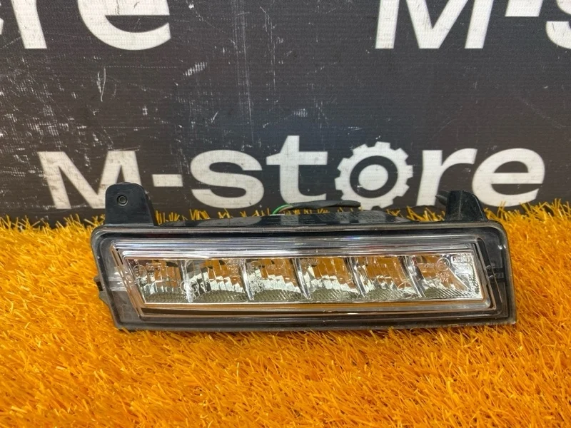 Дневной ходовой огонь (ДХО) Mercedes-Benz Glk-Class 2010 A1649060251 X204 272.948, правый