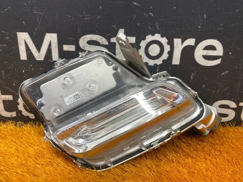 Дневной ходовой огонь (ДХО) Volvo Xc60 2015 31420393 DZ40 B4204T11, левый