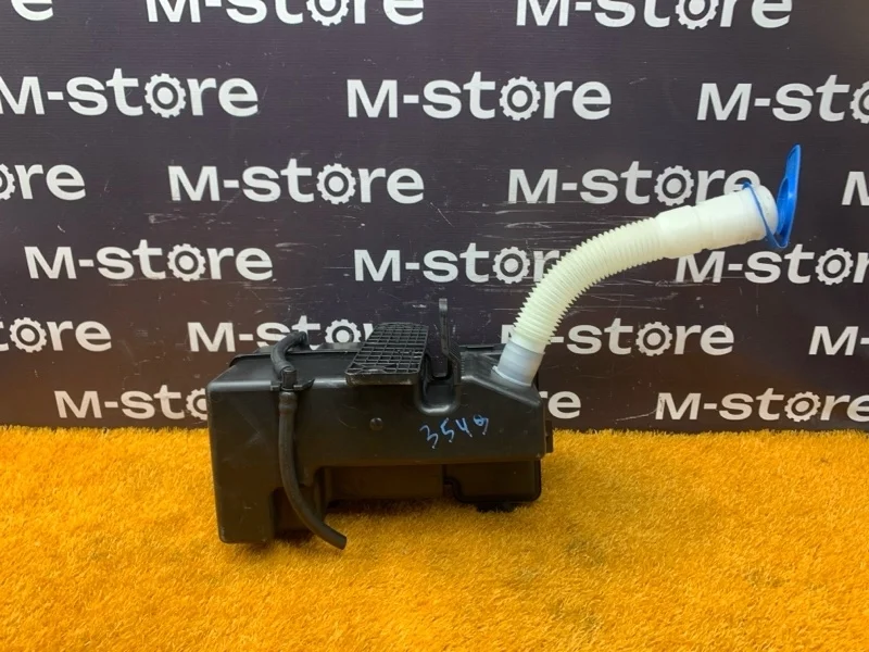 Бачок омывателя Volkswagen Tiguan 2013 5N0955453B 5N CTHA