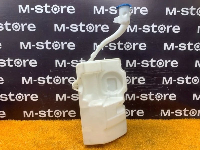 Бачок омывателя Volvo Xc60 2011 30753424 DZ44 B4204T6, передний