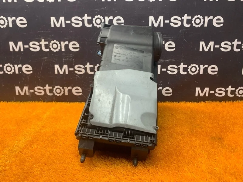 Корпус воздушного фильтра Porsche Cayenne 2007 7L0129607 957 M4851, правый