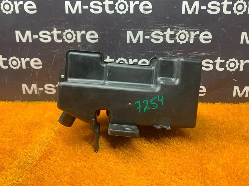 Бачок омывателя Volkswagen Sharan 2011 5N0955453B 7N CAV