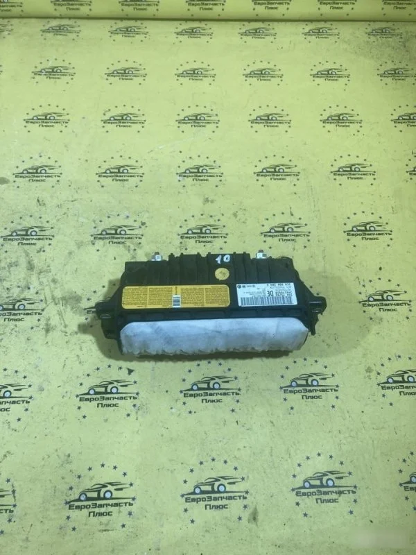 Подушка безопасности пассажира Volkswagen Passat B6 3C0880204G