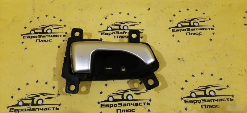Ручка двери внутренняя Kia Sportage 3 826103U000 SL