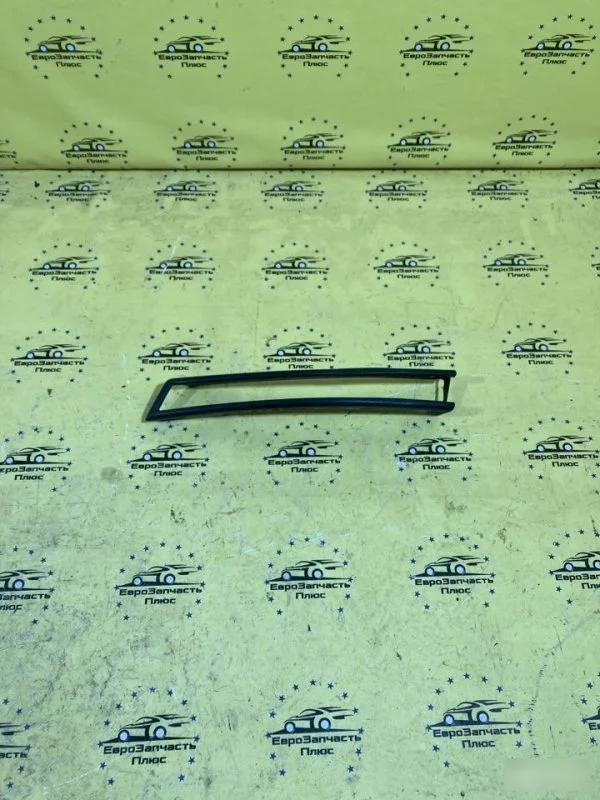 Рамка указателя поворота Volkswagen Passat B6 3C0807717, левая