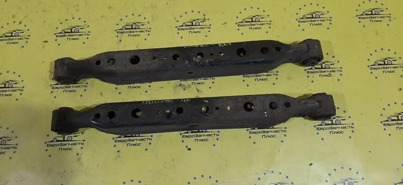 Рычаг Nissan Qashqai 55111JD00A J10, задний