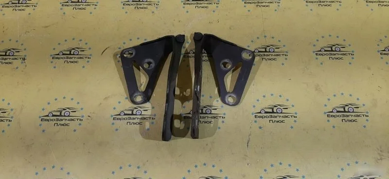 Петля капота Opel Astra 13213448 H