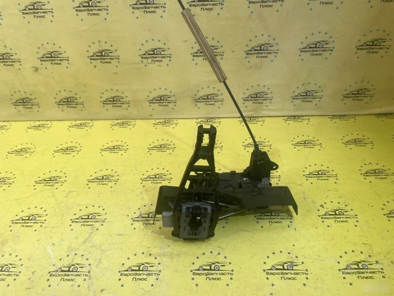 Замок двери Opel Zafira 13210749 B, передний правый