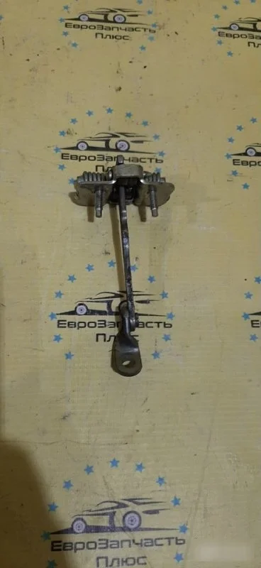 Ограничитель двери Renault Duster 804305879R HS