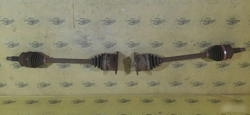 Привод Suzuki Grand Vitara 2 4410565J10 JT, задний