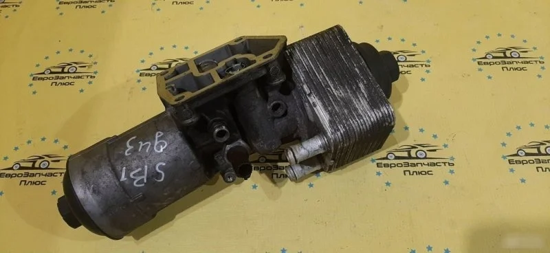 Корпус масляного фильтра Volkswagen Passat B6 045115389G