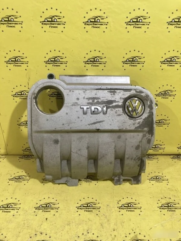 Декоративная крышка ДВС Volkswagen Passat B6 03G103967