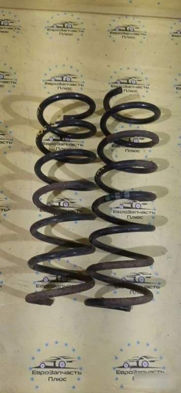 Пружина Ford Focus 2 1335392, задняя
